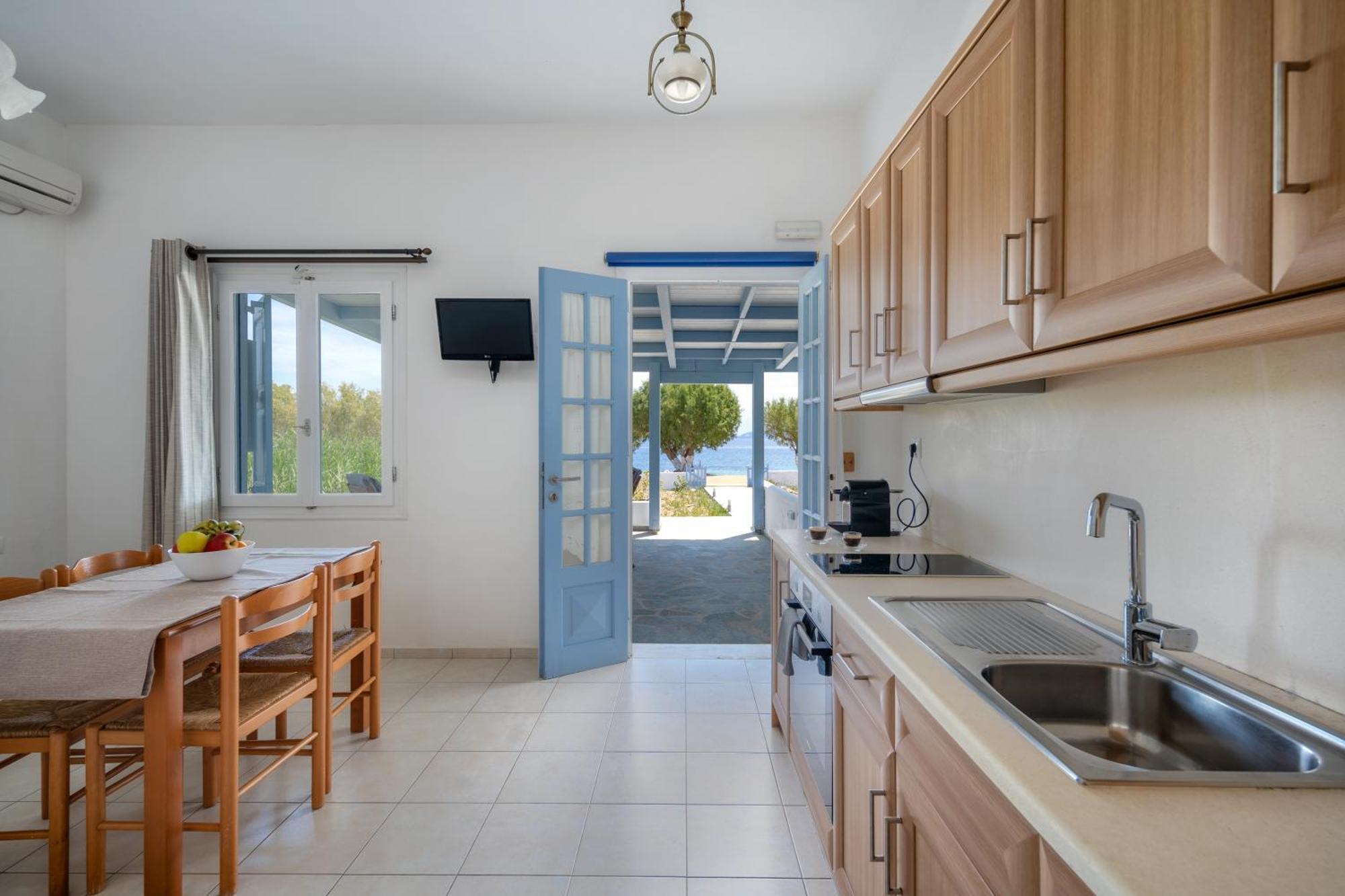 Galazio Seaside Apartments Livadakia 외부 사진
