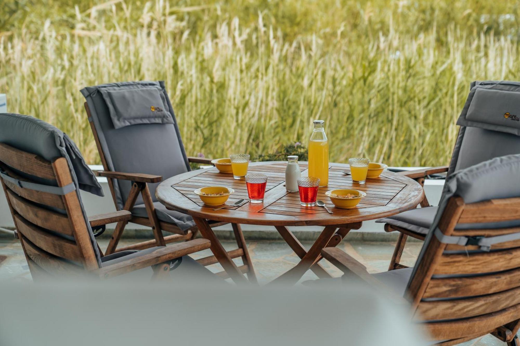 Galazio Seaside Apartments Livadakia 외부 사진