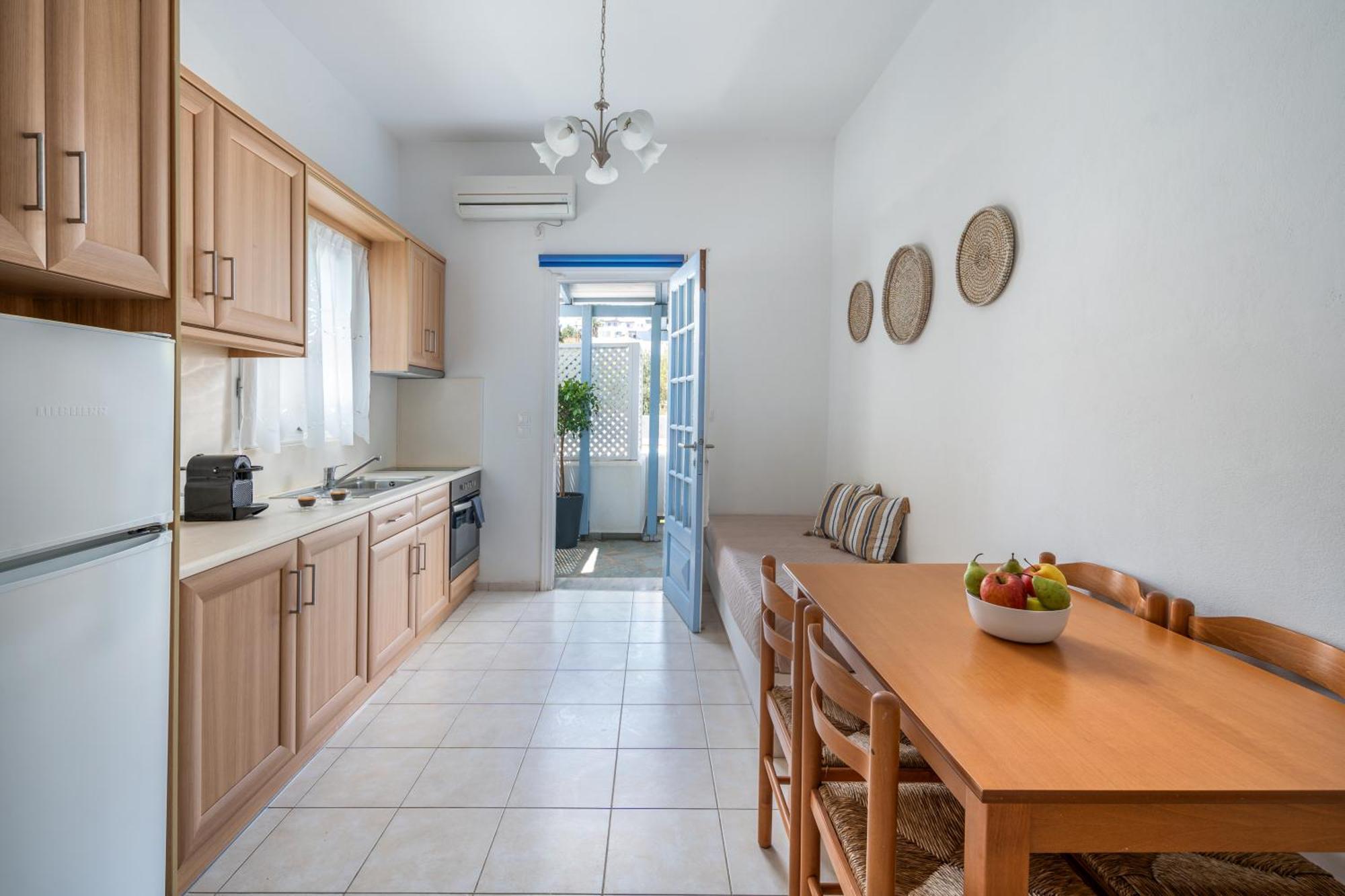 Galazio Seaside Apartments Livadakia 외부 사진